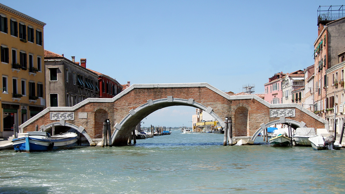 Ponte dei Tre Archi en Venecia